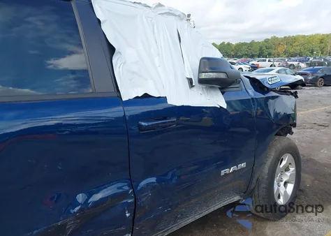 2022 Ram 1500 Big Horn 4X2 5'7 Box from USA, damaged, VIN 1C6RREFG3NN268184